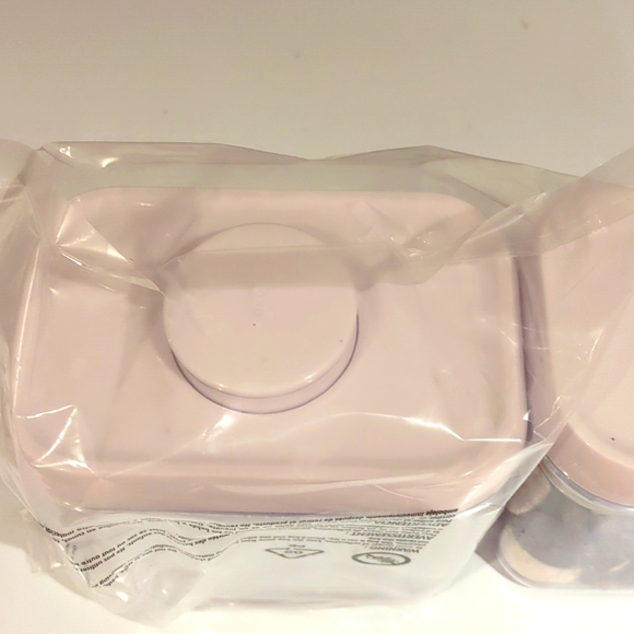 2 x OXO Softworks Pop Containers 1.4 L - Picture 2 of 4